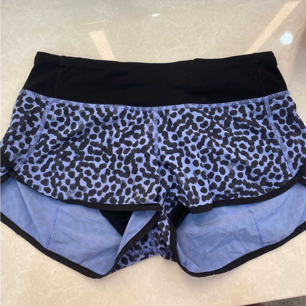 lululemon speed up low rise 2.5 inch shorts